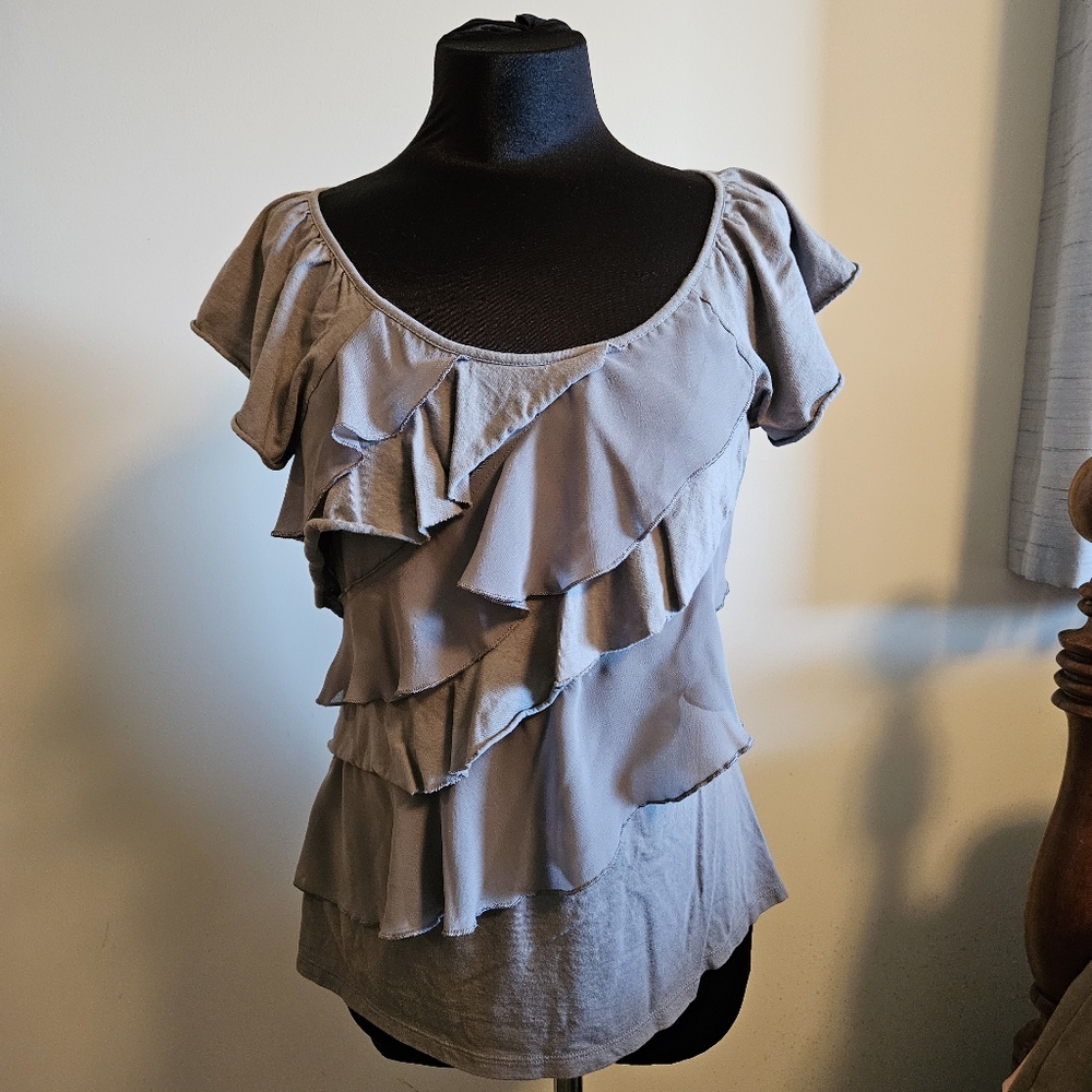 Old Navy Gray Ruffle Top Size Medium